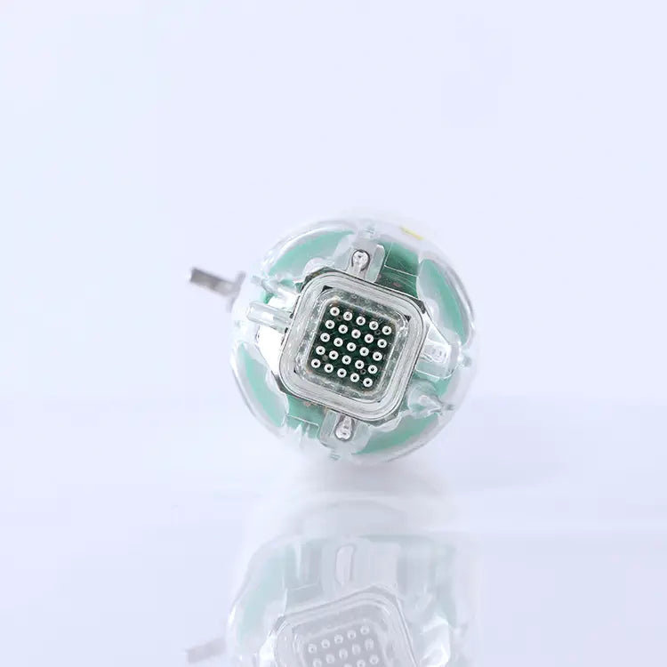 Аппарат микроигольчатого RF лифтинга QUANTUS NEEDLE RF фото 9